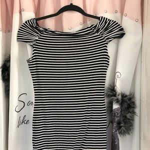 White House Black Market women’s black and white striped top. Pre-owned size XXS